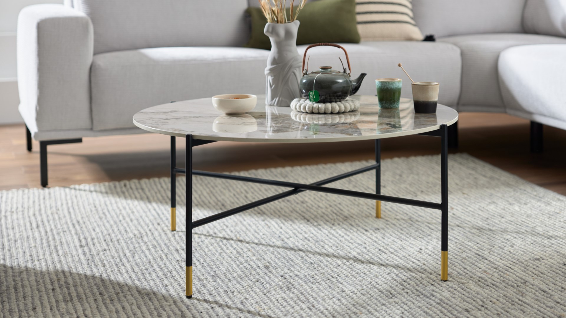 Couchtisch Interliving 6221 calacatta Keramik Stahl