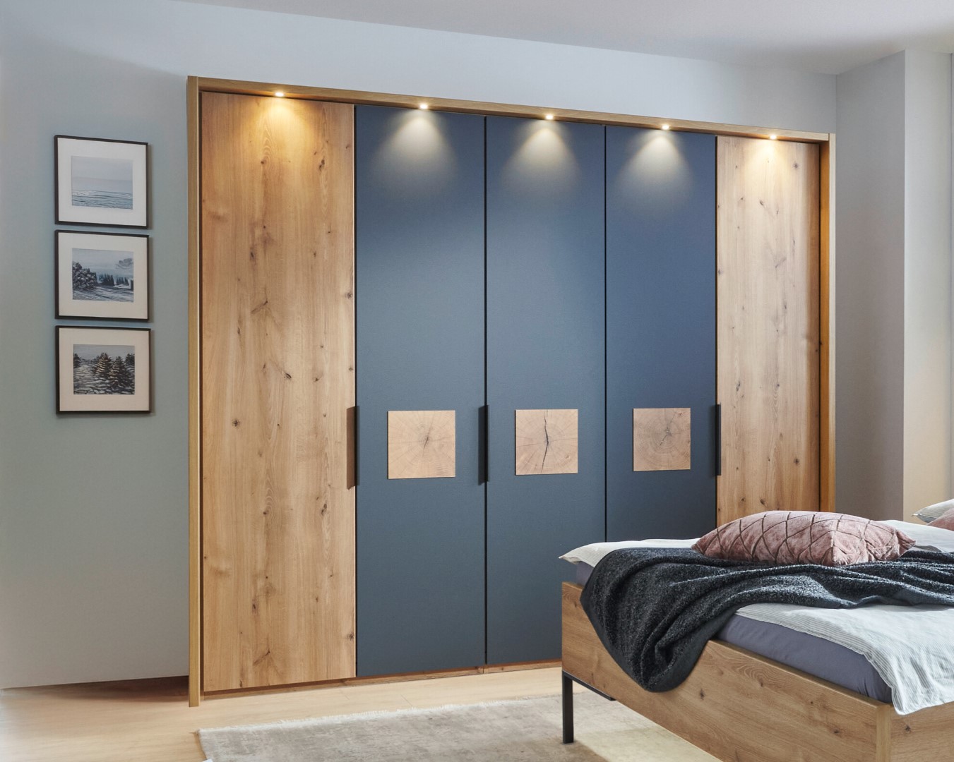 Drehtürenschrank Naxos braun grau Holz