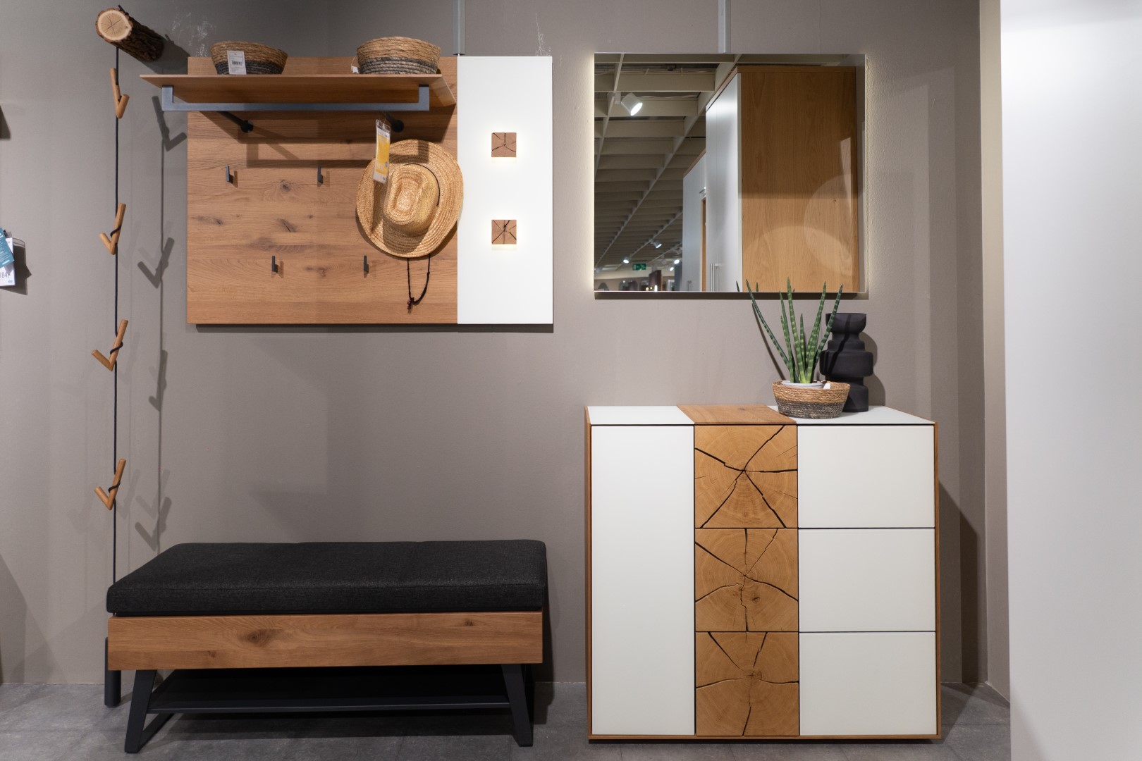 Garderobenkombination Caya Kerneiche Umato Mattglas weiß Stoff anthrazit