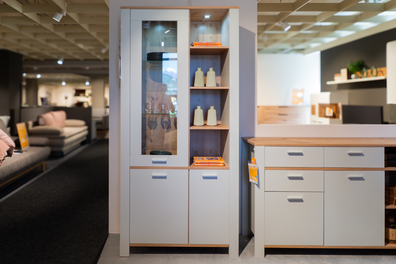 Vitrine Nele Asteiche kreidegrau matt lackiert