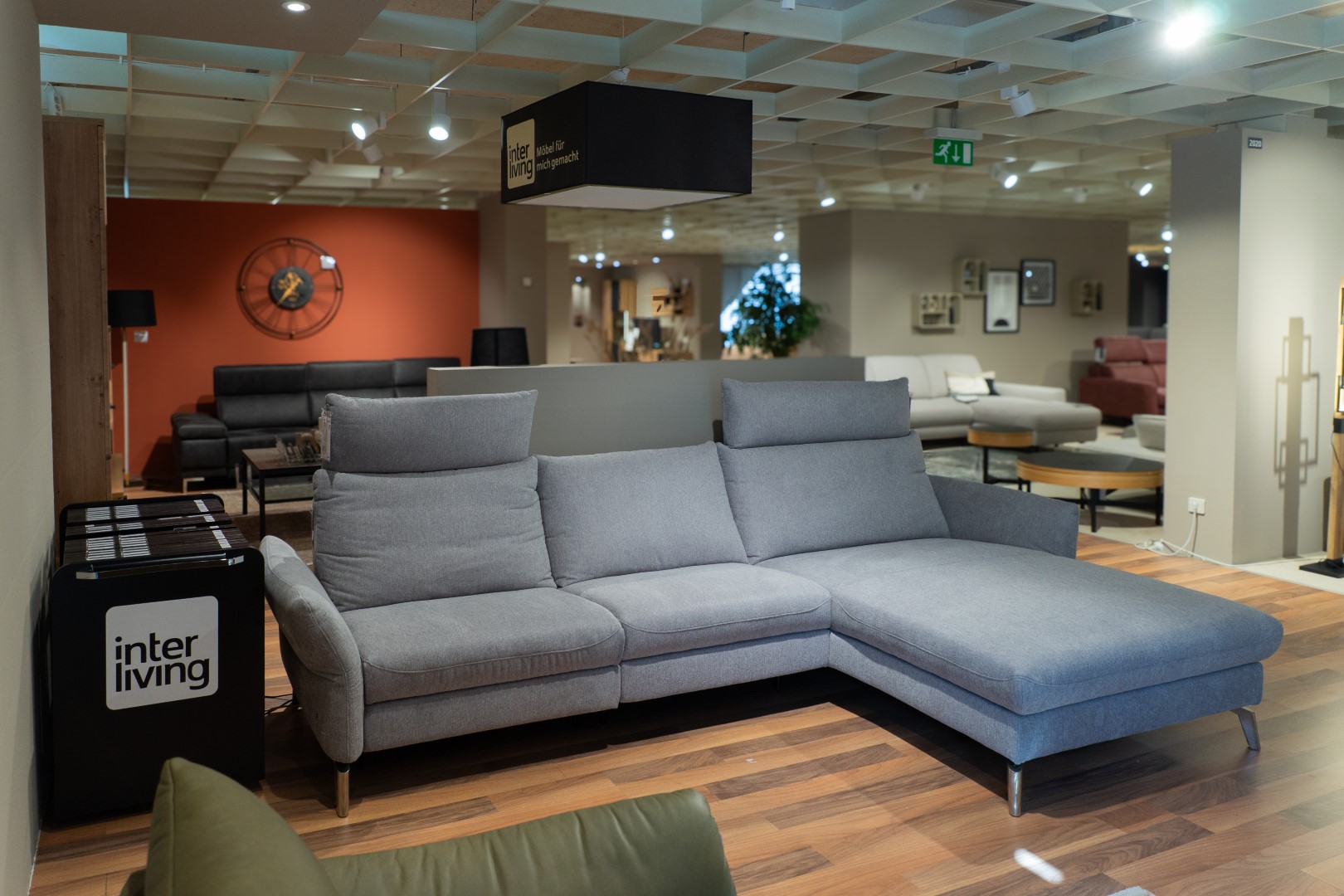 Divano angolare Interliving 4400 tessuto S-GCP49/08 piedi WB342