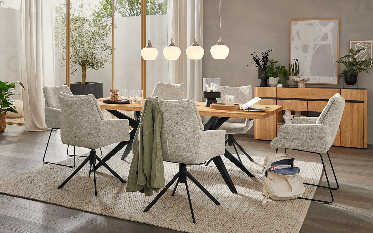 Set tavolo e sedie moderno