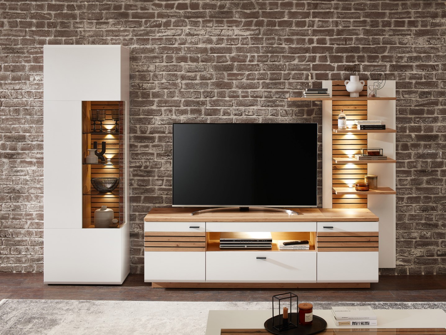 basetta per TV Fresno   marrone
bianco