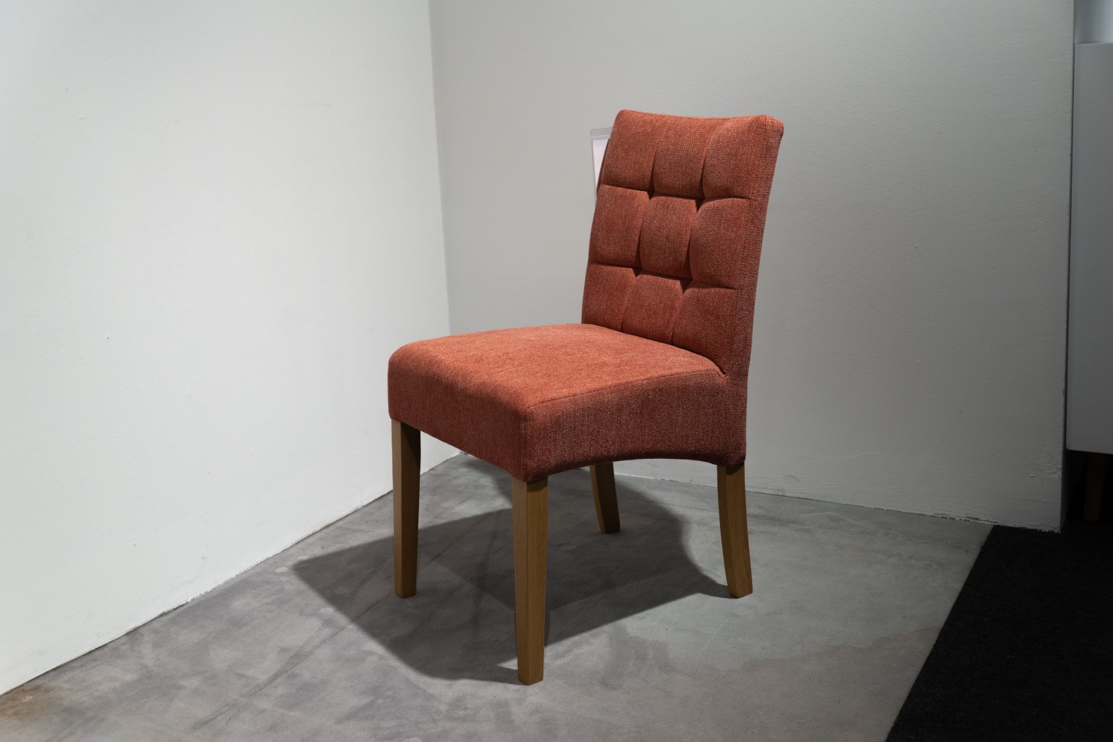 Sedia Capi tessuto stoffa Capulet Spice Route struttura rovere laccato