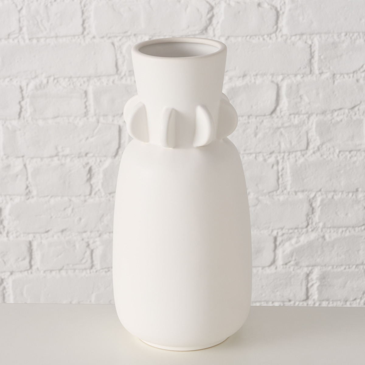 Vaso Afro in gres bianco