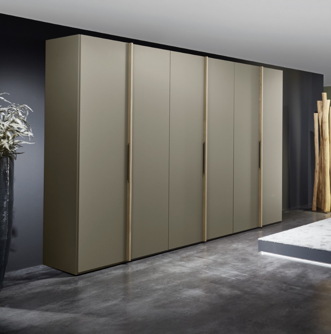Drehtürenschrank Plan champagner Holz