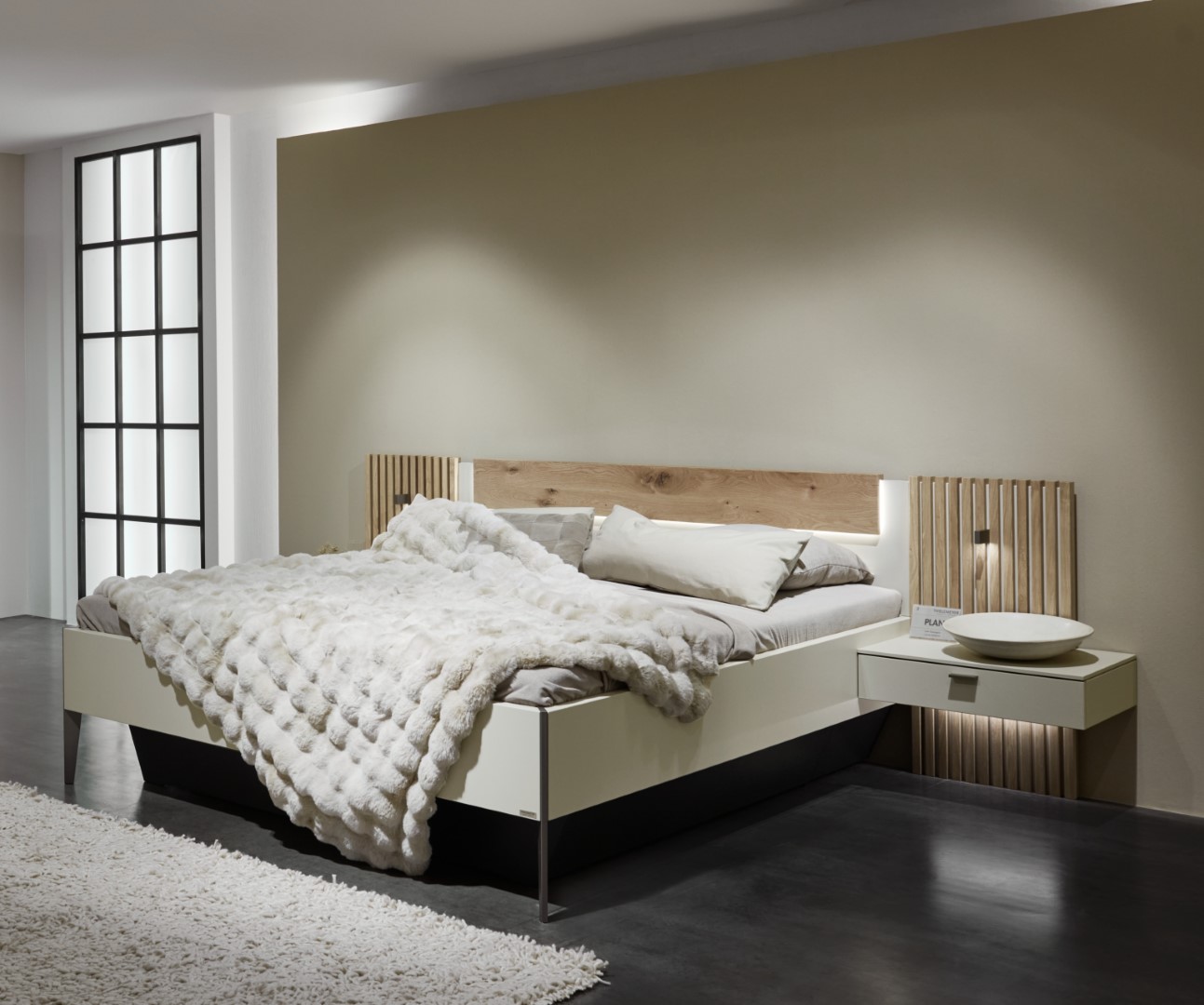 Bettanlage Plan champager braun Holz